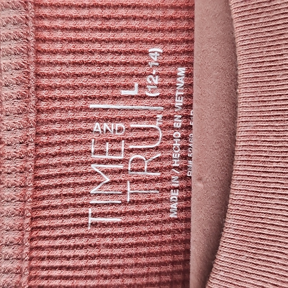 Time & Tru Waffle Knit Top - Picture 8 of 9